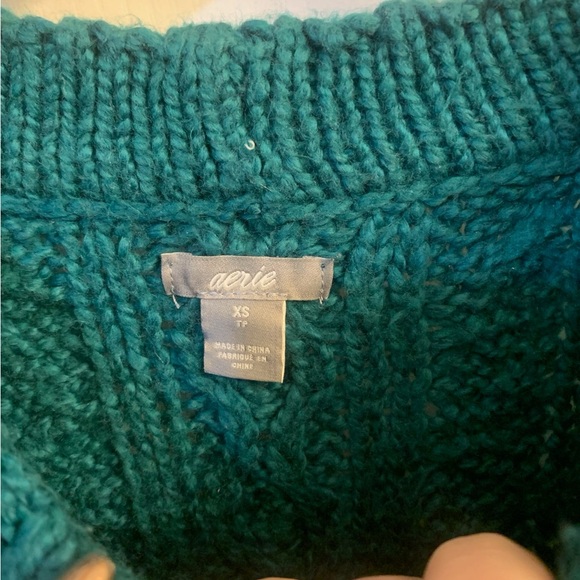 Aerie Emerald Green Chunky Cable Knit Long Sleeve Crewneck Sweater Size XS - Picture 3 of 3